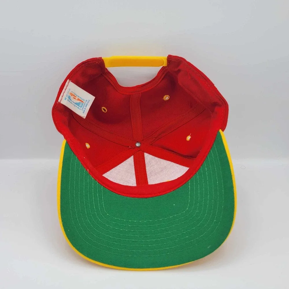Houston Rockets Vintage 90s Top of the World Snapback Hat